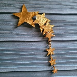 Vintage Gold Star Brooch